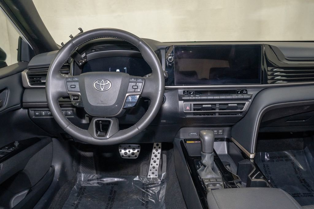 Used 2025 Toyota Camry XSE image 6
