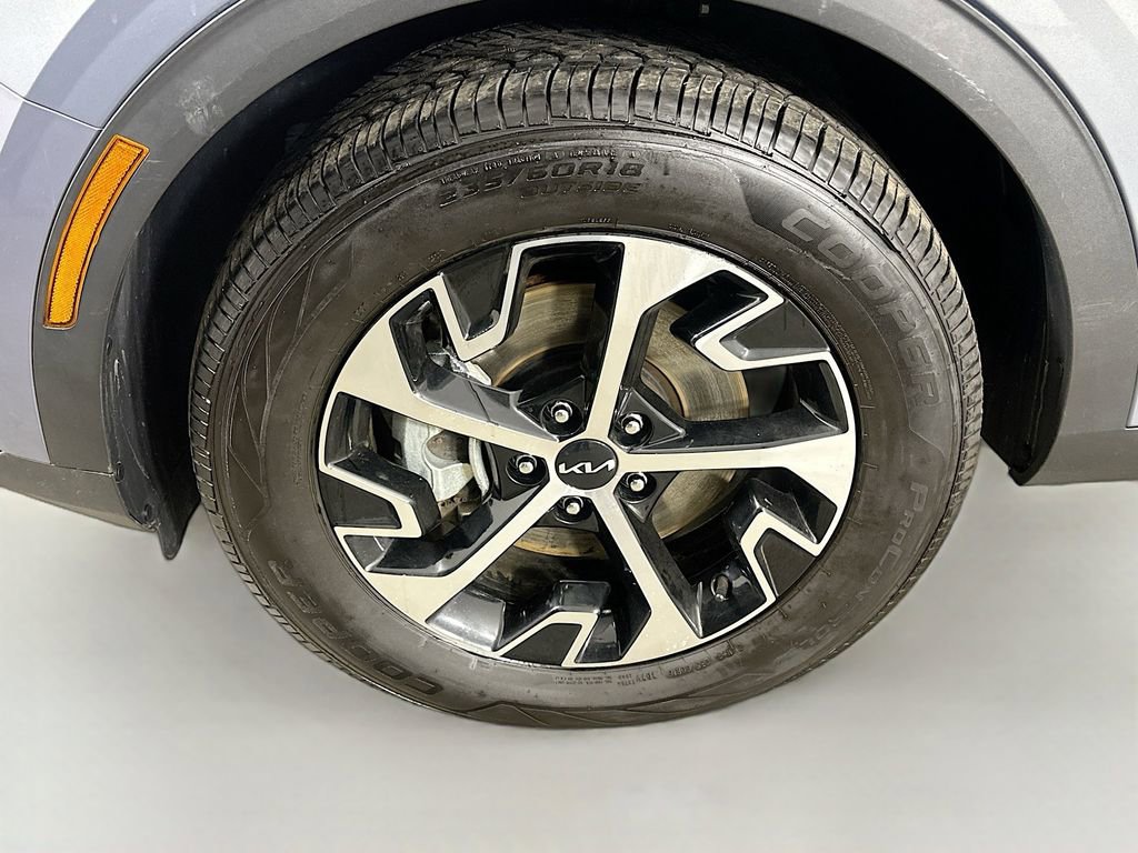 Certified 2023 Kia Sportage EX image 12