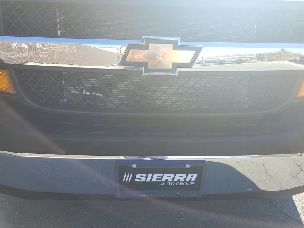 New 2025 Chevrolet Express 3500 w/ Power Convenience Package image 10