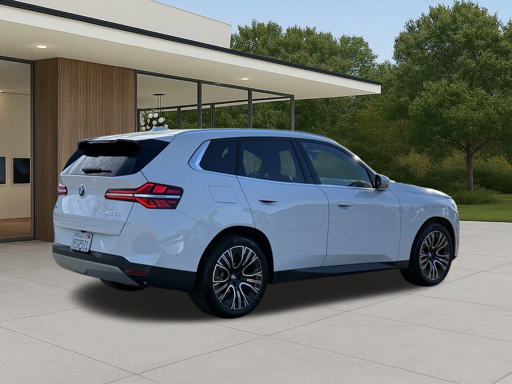 Used 2025 BMW X3 xDrive30i w/ Premium Package image 7