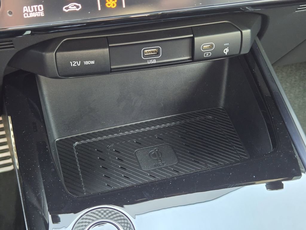 Certified 2024 Kia Niro Wave image 18