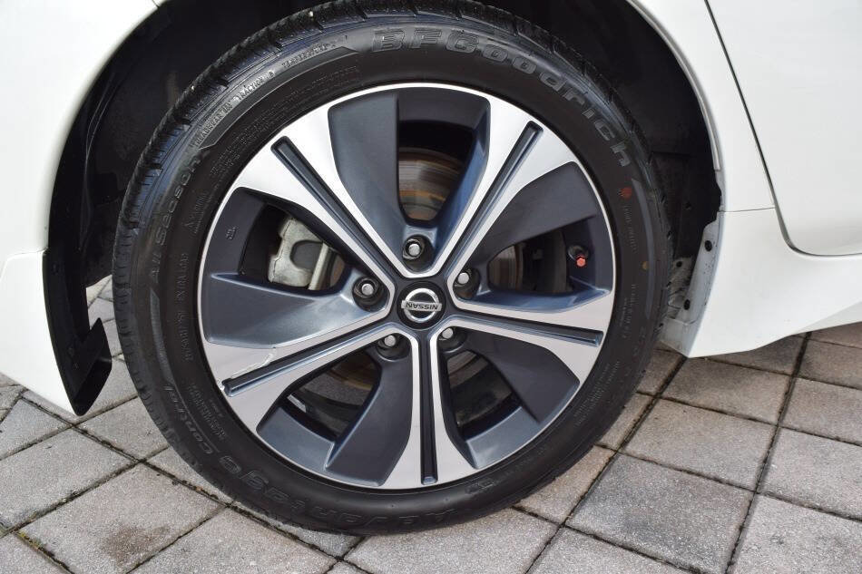 Used 2022 Nissan Leaf SV image 86