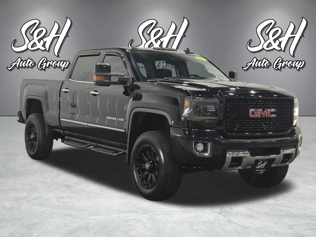 Used 2017 GMC Sierra 2500 Denali w/ Suspension Package, Off-Road image 2