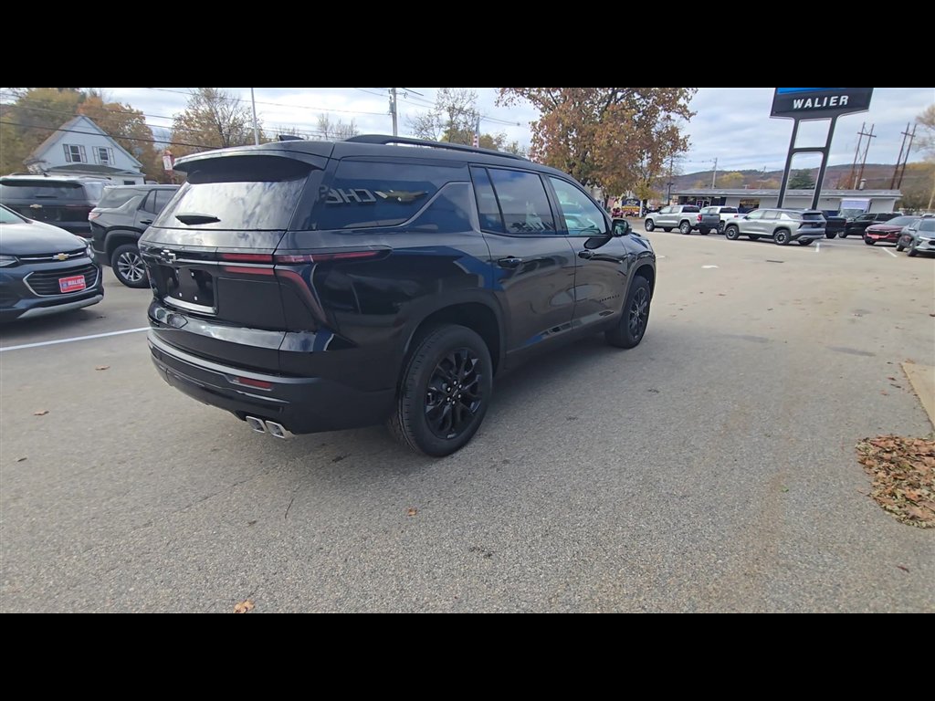 New 2026 Chevrolet Traverse LT image 8