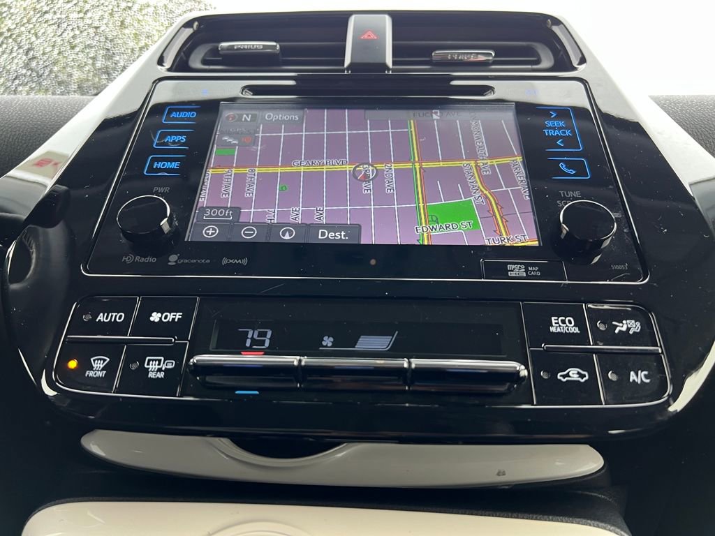 Certified 2018 Toyota Prius Three image 26