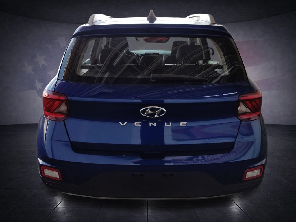 Used 2021 Hyundai Venue SEL FWD image 4