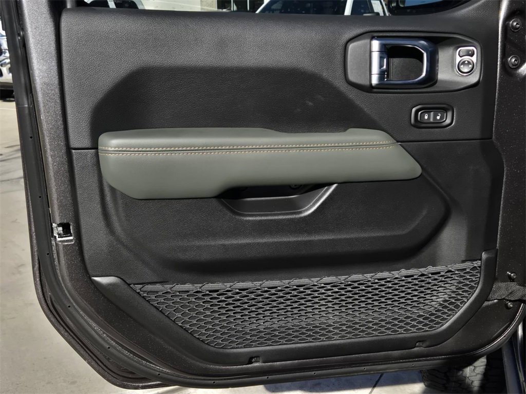 New 2026 Jeep Gladiator Mojave image 15