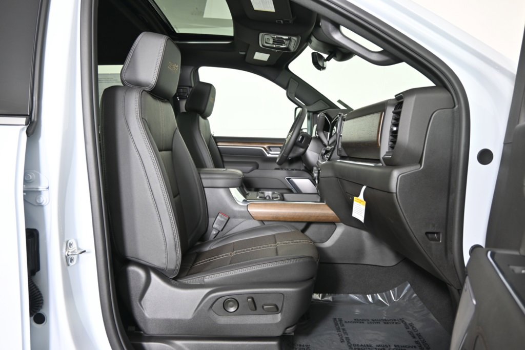 New 2026 Chevrolet Silverado 3500 High Country w/ High Country Premium Package image 13