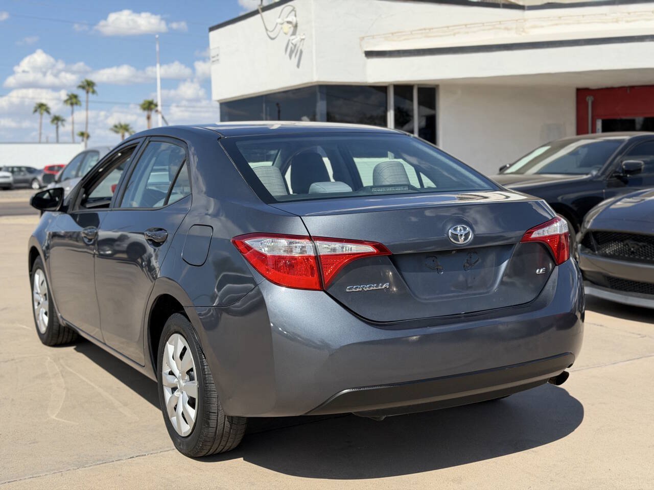 Used 2016 Toyota Corolla LE FWD image 5