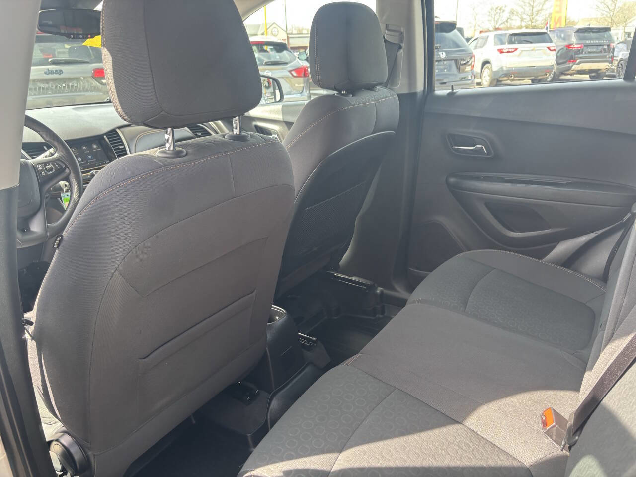 Used 2018 Chevrolet Trax LS AWD/4WD image 14