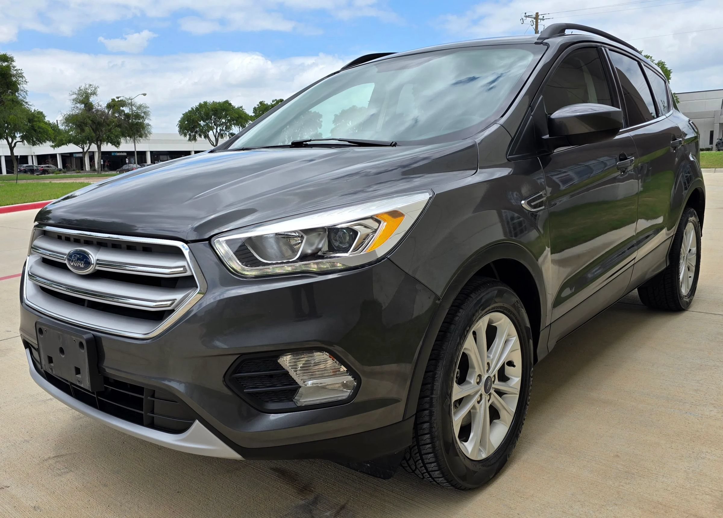 Used 2019 Ford Escape SEL FWD image 5