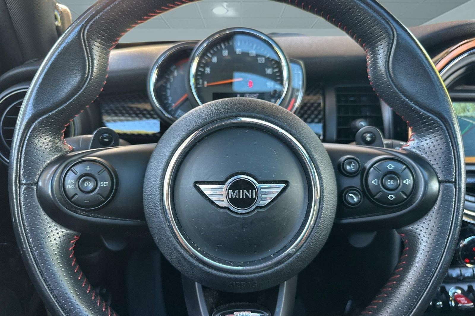 Used 2018 MINI Cooper S FWD image 10