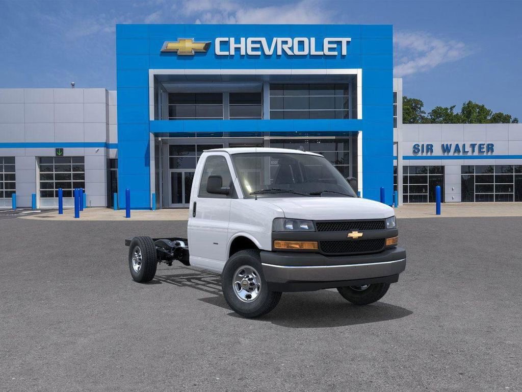New 2025 Chevrolet Express 3500 Work Van w/ Power Convenience Package image 1