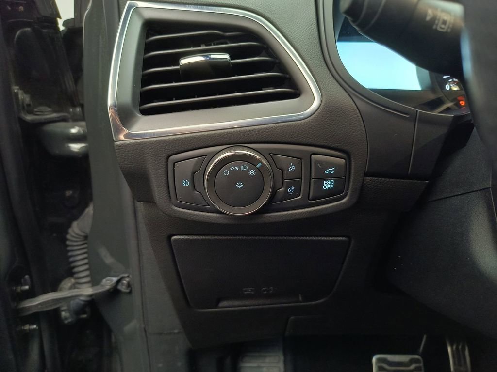 Used 2022 Ford Edge ST w/ Equipment Group 401A image 28