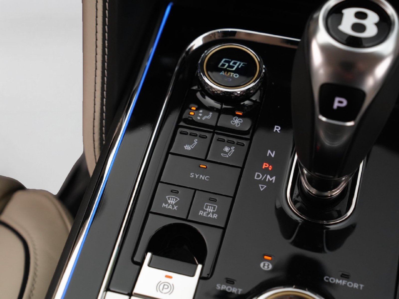 Used 2026 Bentley Flying Spur Azure AWD/4WD image 37