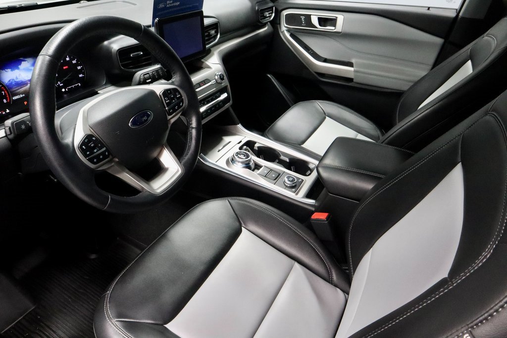 Certified 2023 Ford Explorer XLT w/ Equipment Group 202A image 27