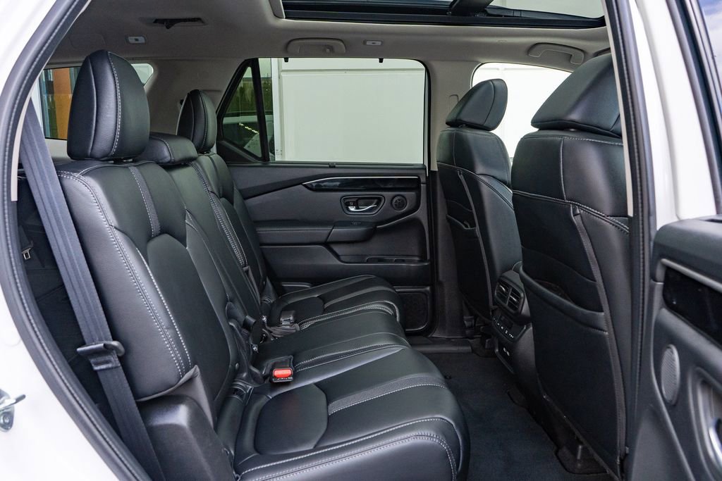 Certified 2023 Honda Pilot Touring image 22
