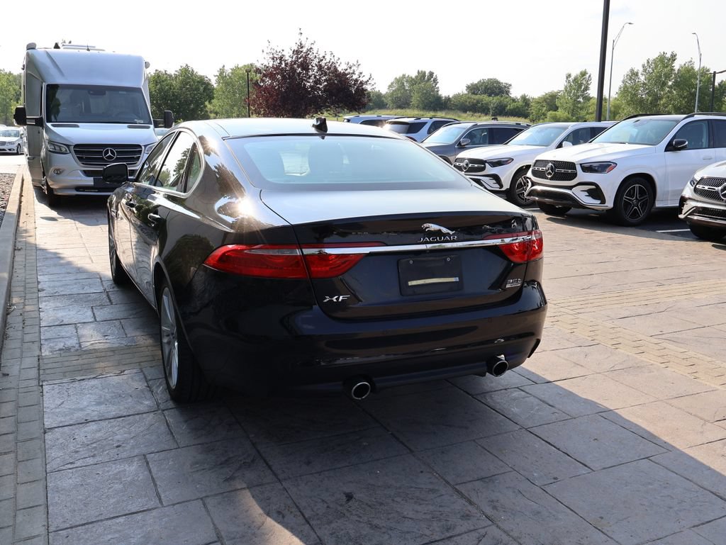 Used 2016 Jaguar XF Prestige AWD/4WD image 8