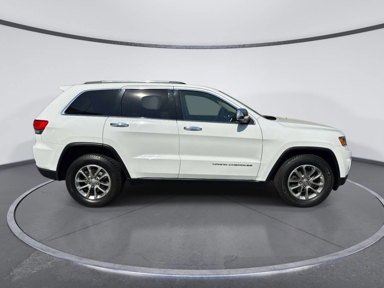 Used 2015 Jeep Grand Cherokee Limited AWD/4WD image 5