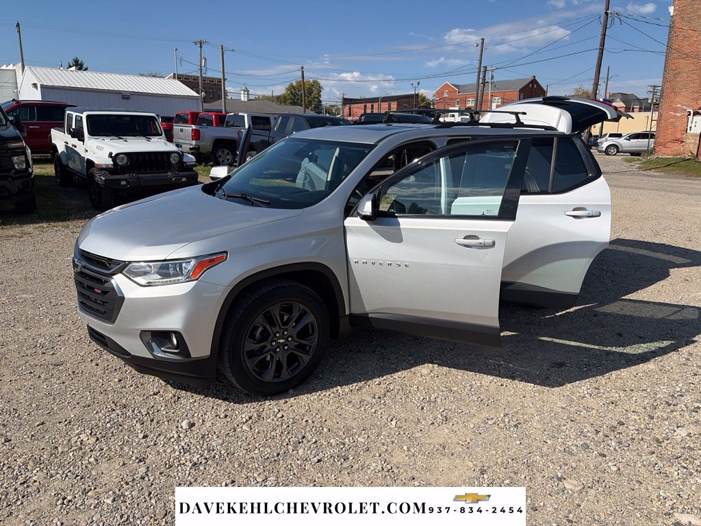 Used 2020 Chevrolet Traverse RS w/ LPO, Floor Liner Package AWD/4WD image 27