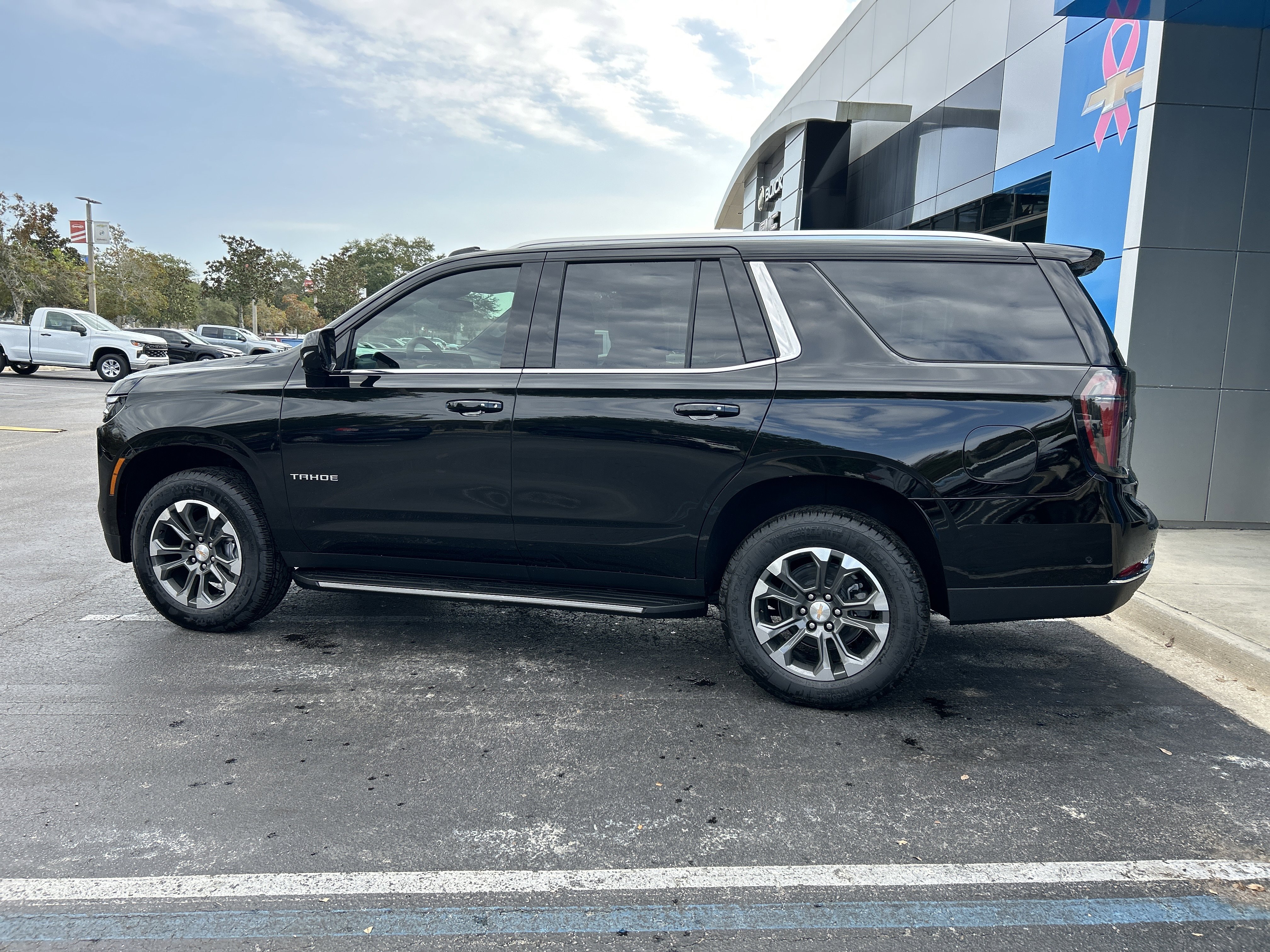 New 2026 Chevrolet Tahoe LS image 6