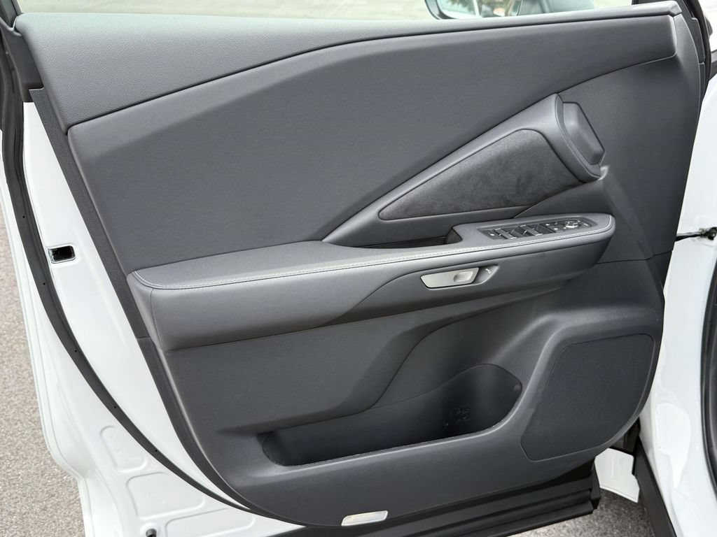 New 2026 Lexus TX 500h AWD image 19