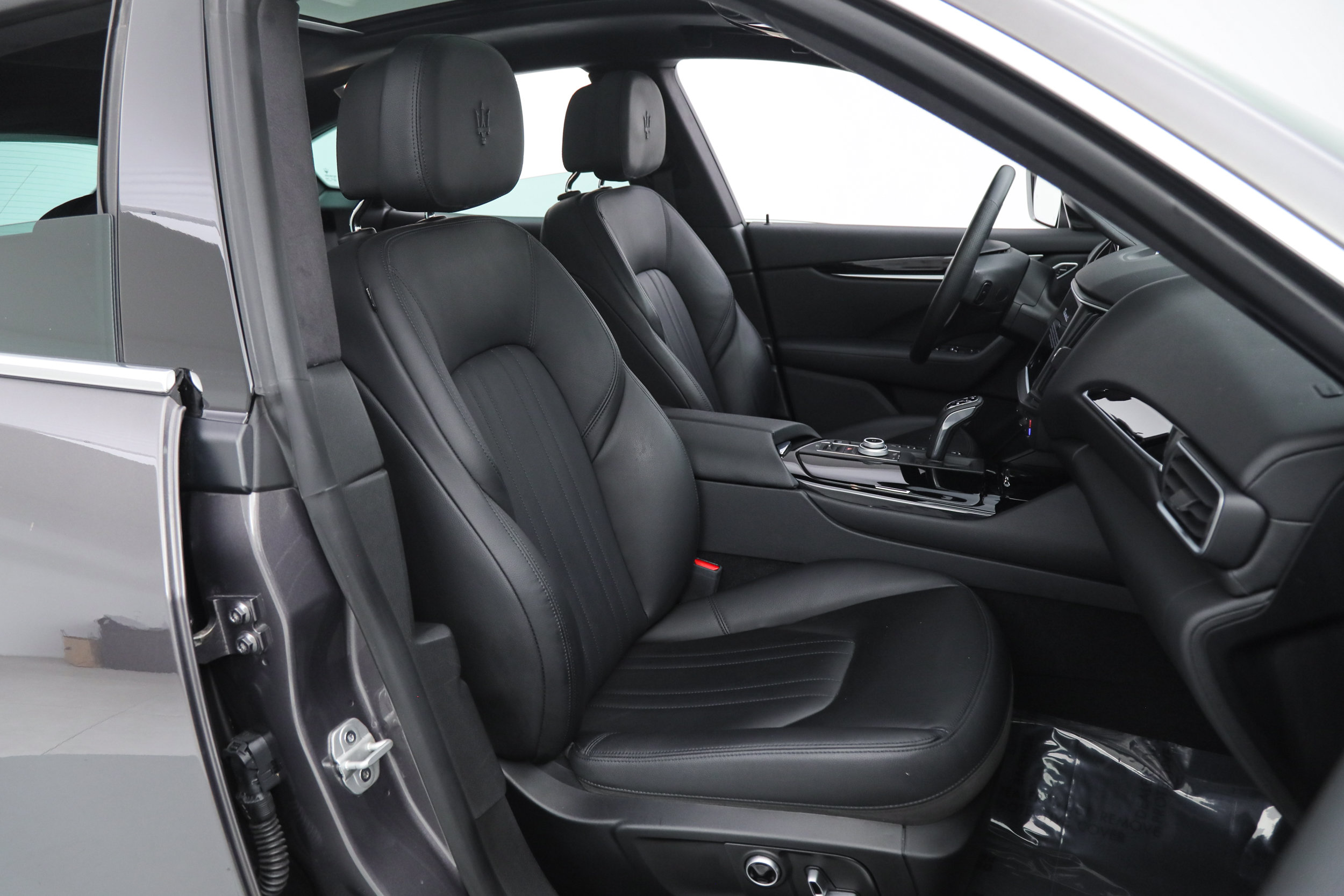 Certified 2023 Maserati Levante GT AWD/4WD image 10