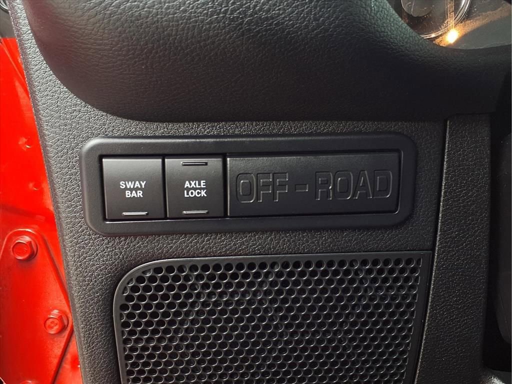 Used 2018 Jeep Wrangler Rubicon w/ Power Convenience Group image 22