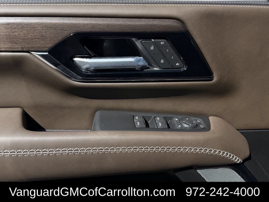 New 2026 GMC Yukon Denali Ultimate AWD/4WD image 21