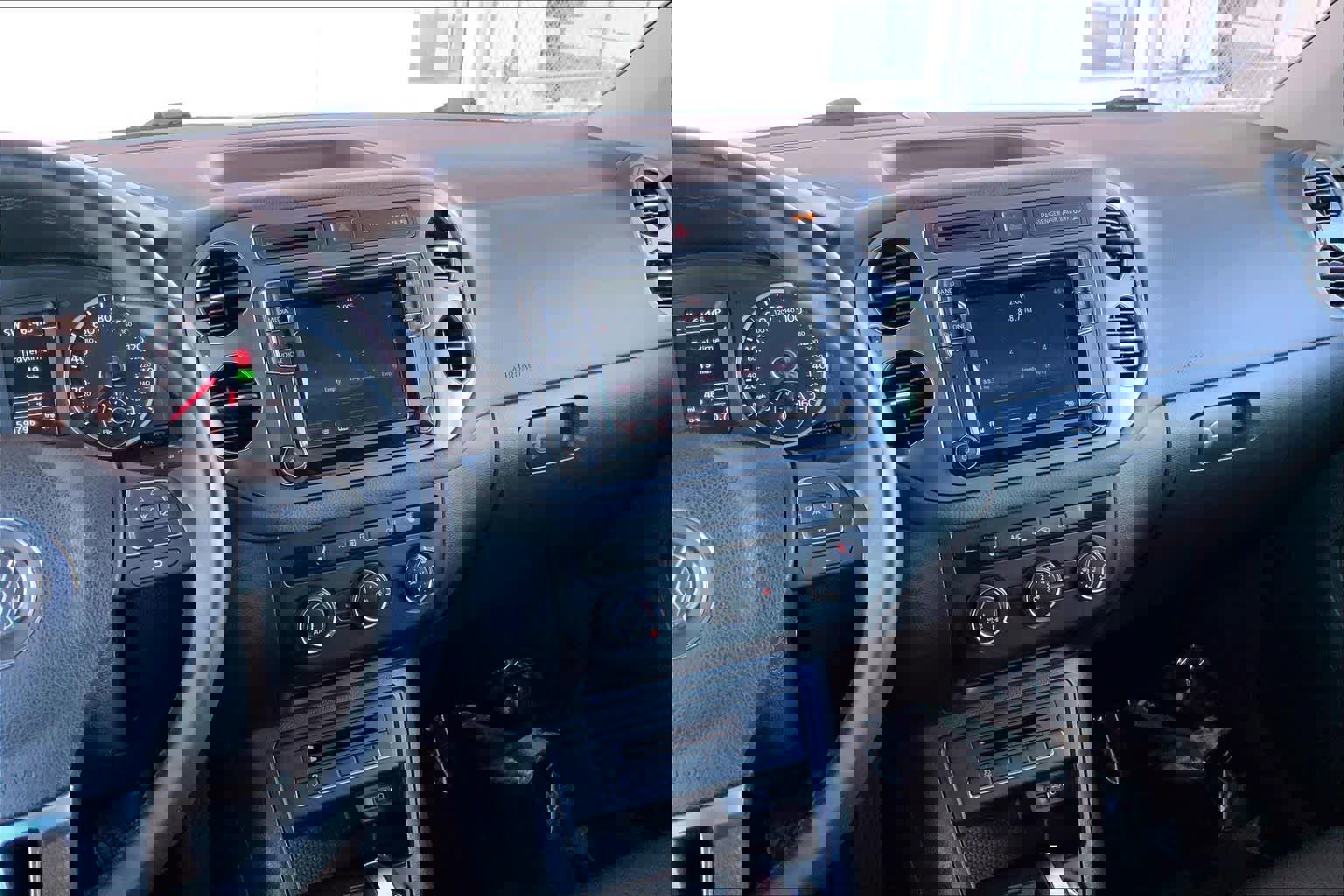 Used 2017 Volkswagen Tiguan Wolfsburg Edition image 6