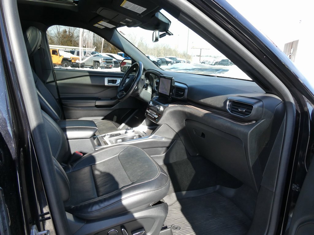 Used 2020 Ford Explorer Limited image 15
