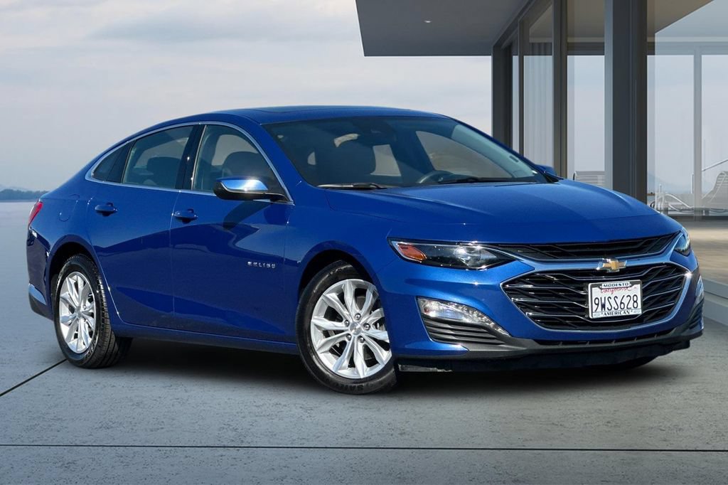 Used 2023 Chevrolet Malibu LT FWD image 2