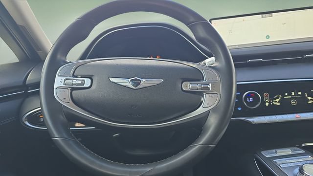 Used 2023 Genesis GV70 2.5T AWD/4WD image 18