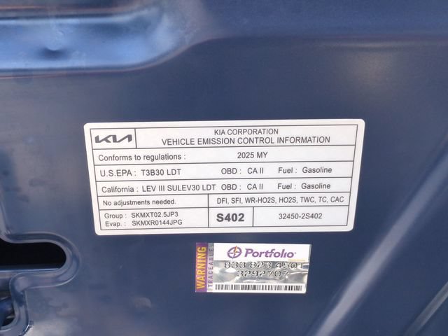 Certified 2025 Kia Sorento EX w/ Panoramic Sunroof Package AWD/4WD image 34