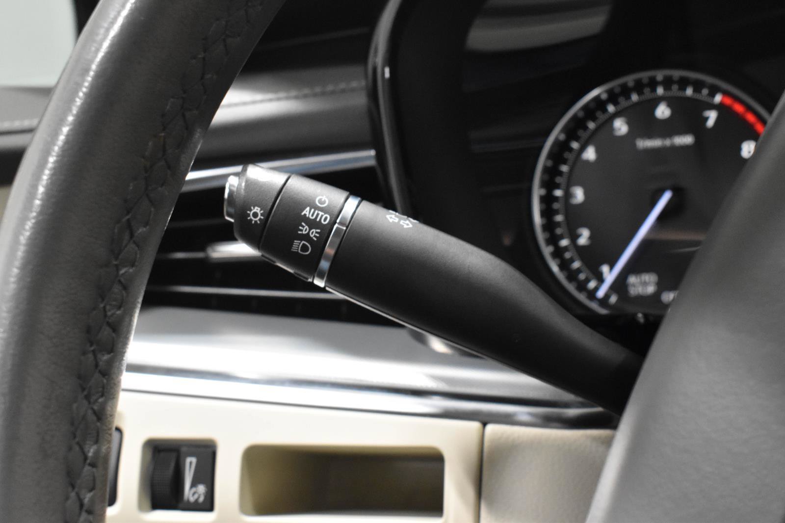 Used 2021 Cadillac XT5 Premium Luxury w/ LPO, Floor Liner Package FWD image 13