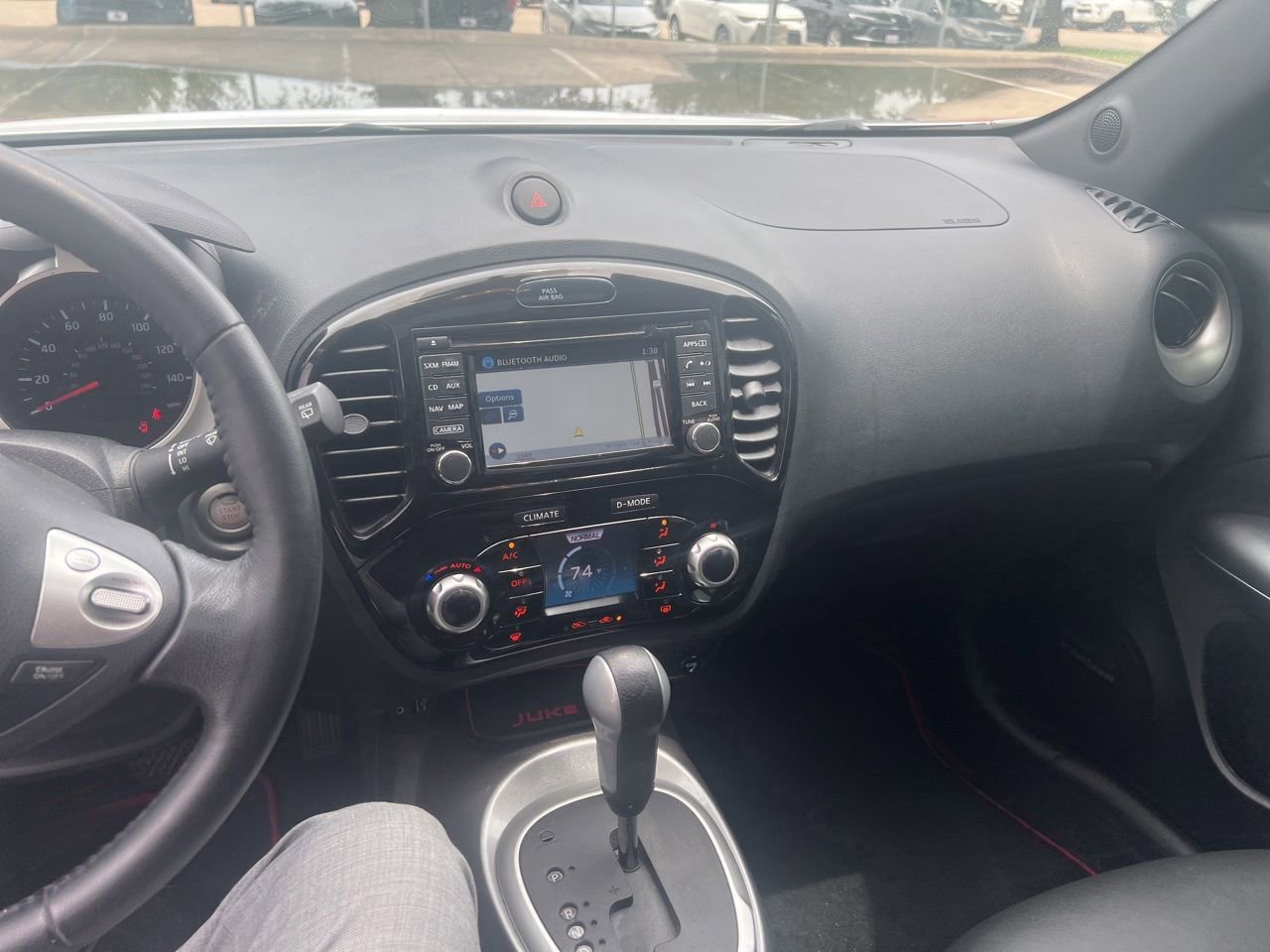 Used 2014 Nissan Juke SL FWD image 11
