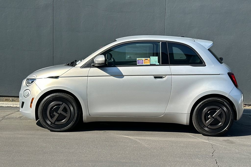 New 2025 FIAT 500 e image 7