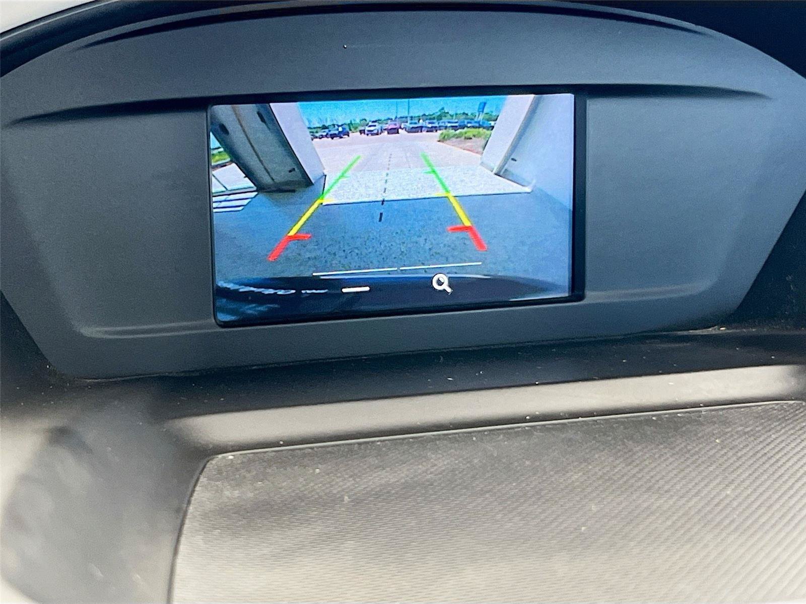 Used 2018 Ford C-MAX SE w/ Cold Weather Package FWD image 6