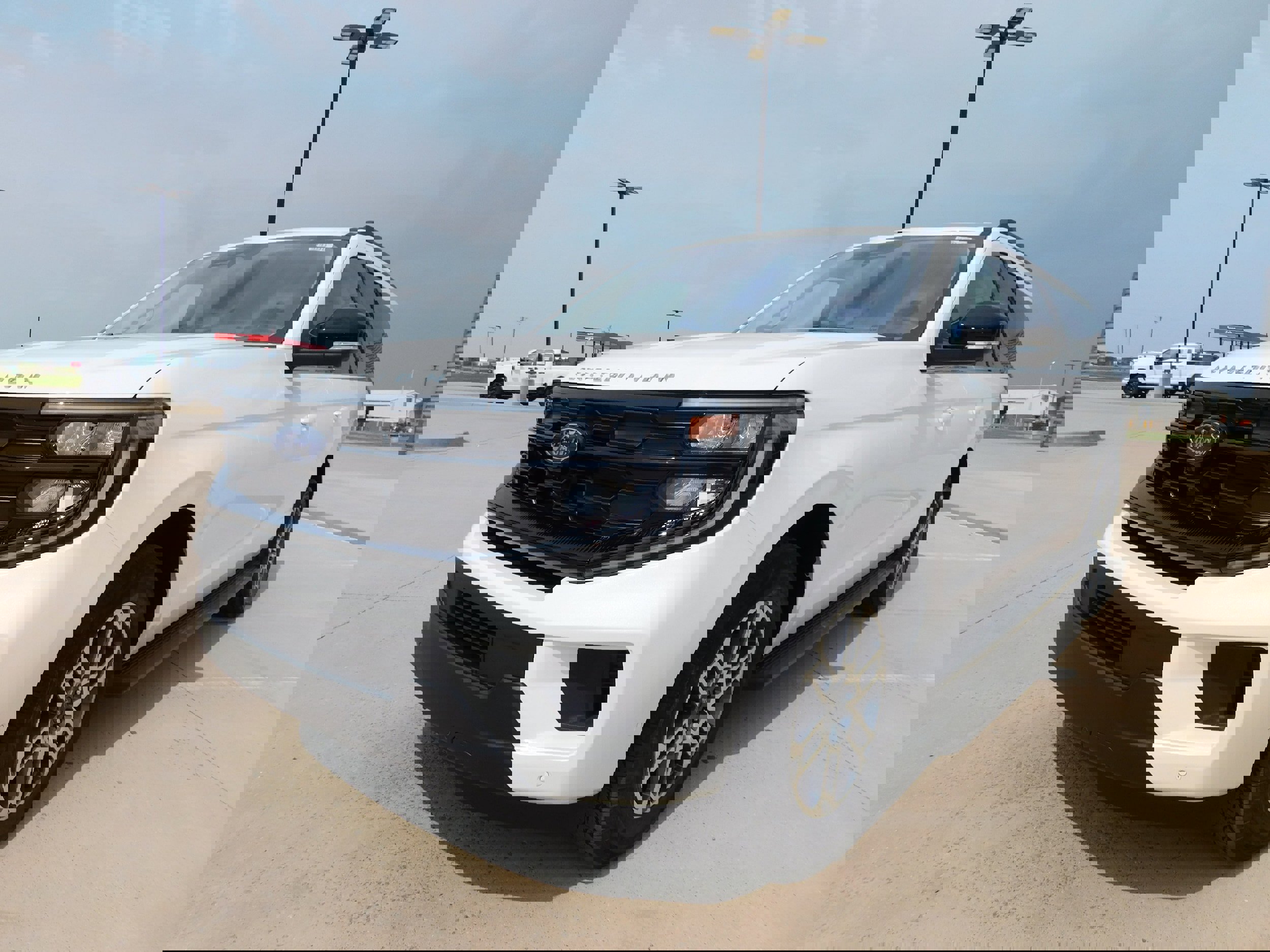 New 2025 Ford Expedition Max Active image 3