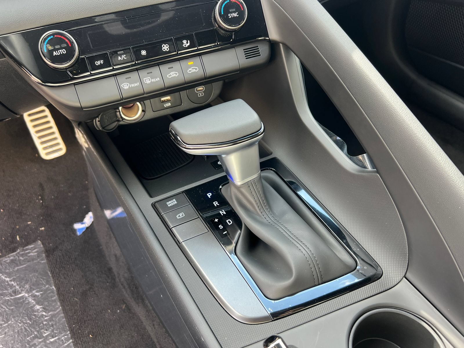 Certified 2025 Hyundai Elantra Sport FWD image 28
