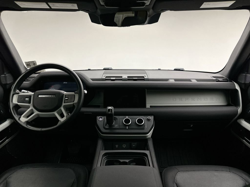 Used 2022 Land Rover Defender 110 X-Dynamic SE image 20