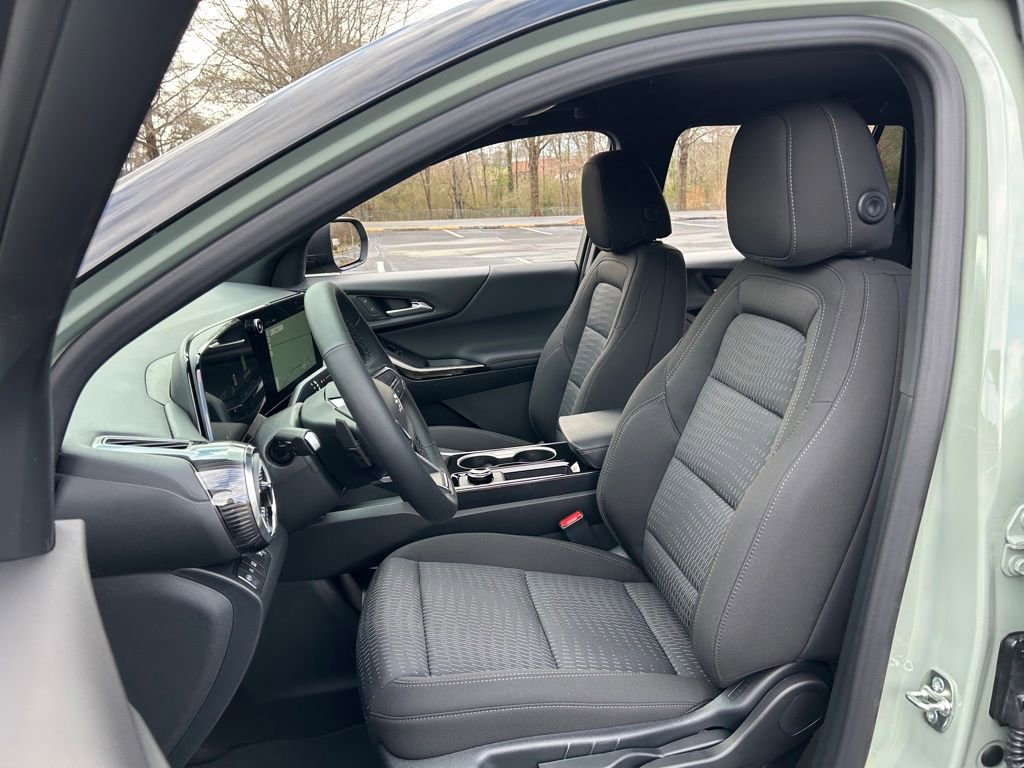 New 2026 Chevrolet Equinox LT w/ Midnight Edition image 33