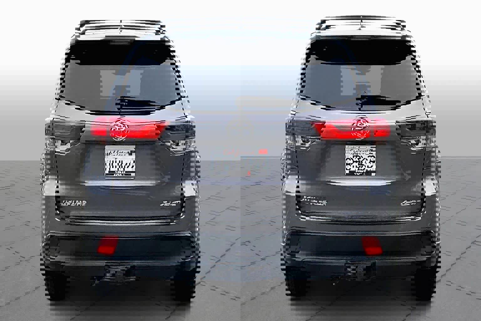 Certified 2019 Toyota Highlander XLE image 5