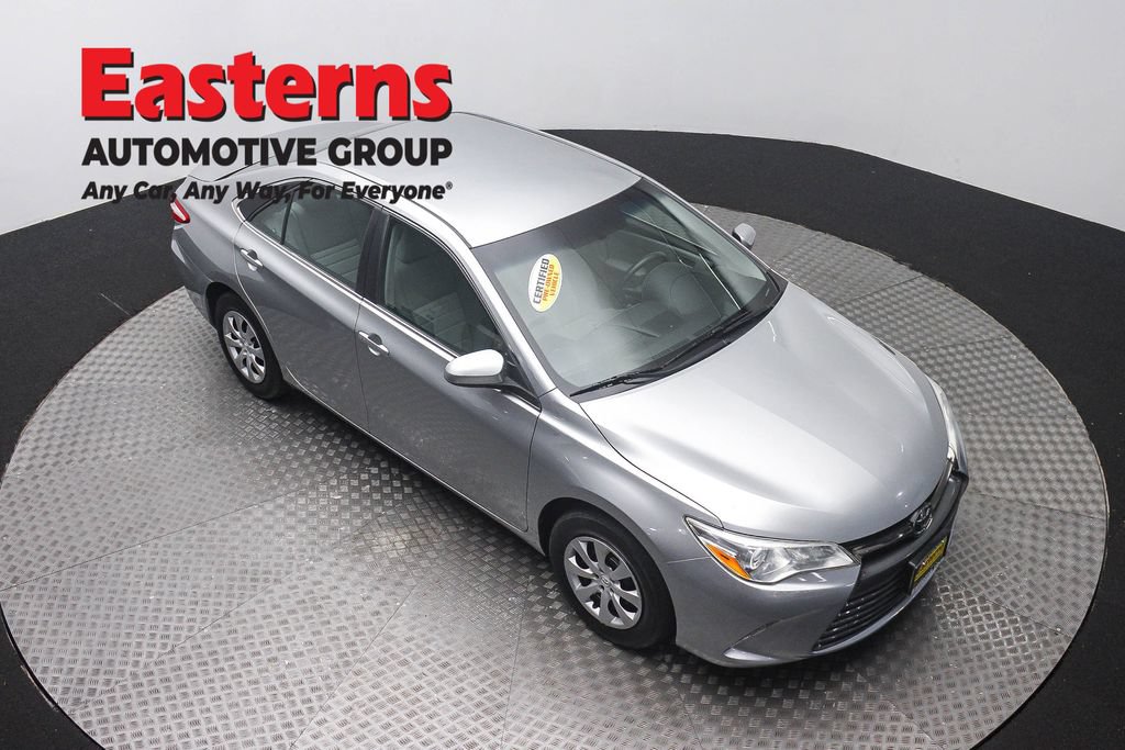 Used 2015 Toyota Camry LE FWD image 3