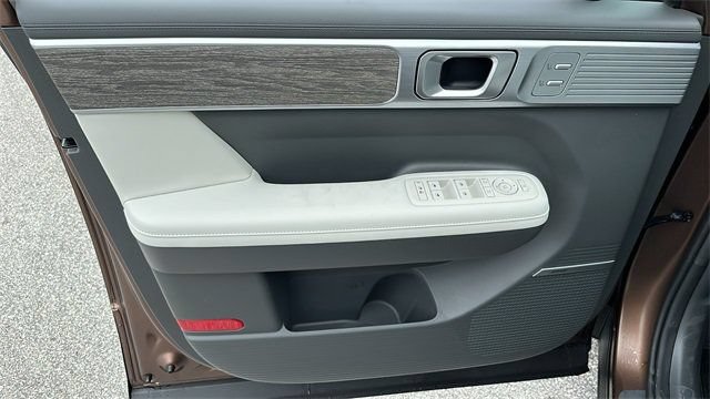 Used 2024 Hyundai Santa Fe Limited FWD image 15