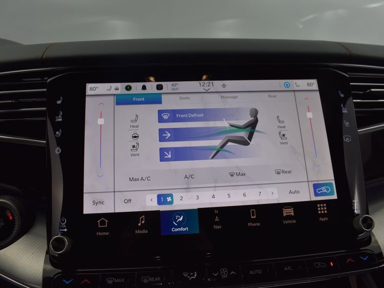 Used 2023 Jeep Grand Wagoneer L Series II w/ Premium Group II image 34