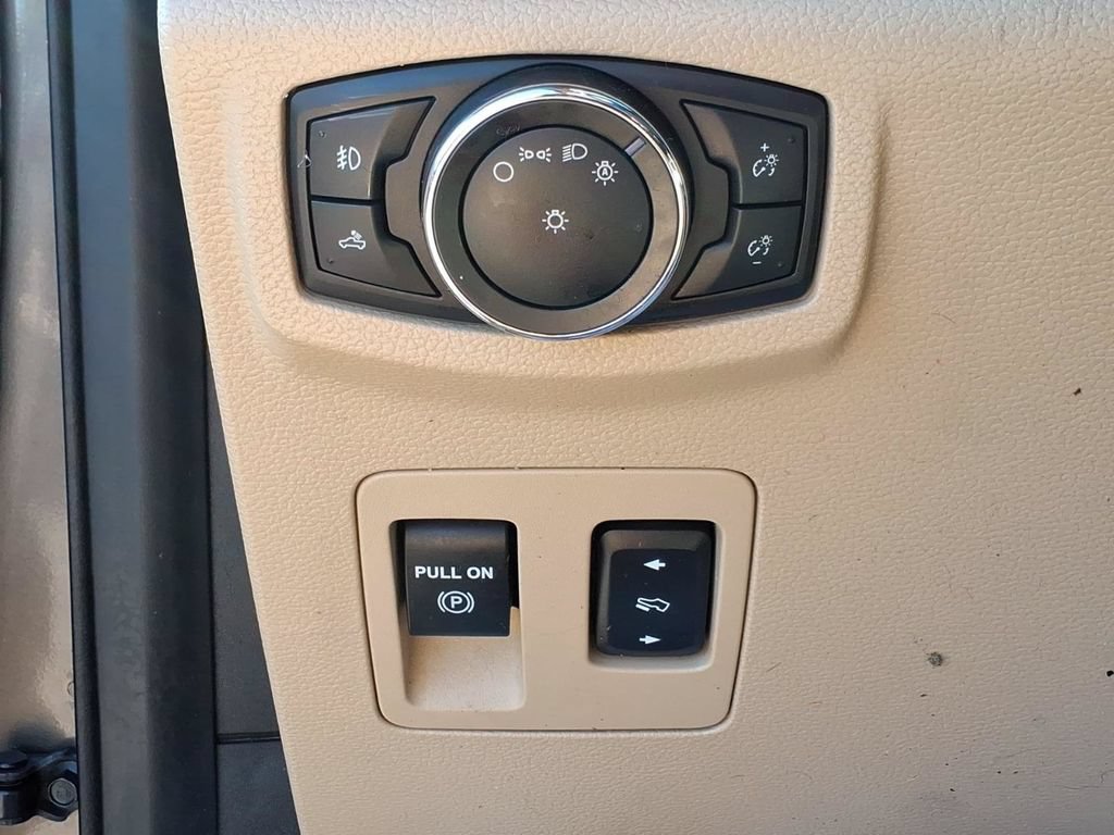 Used 2016 Ford F150 XLT w/ Equipment Group 302A Luxury AWD/4WD image 14