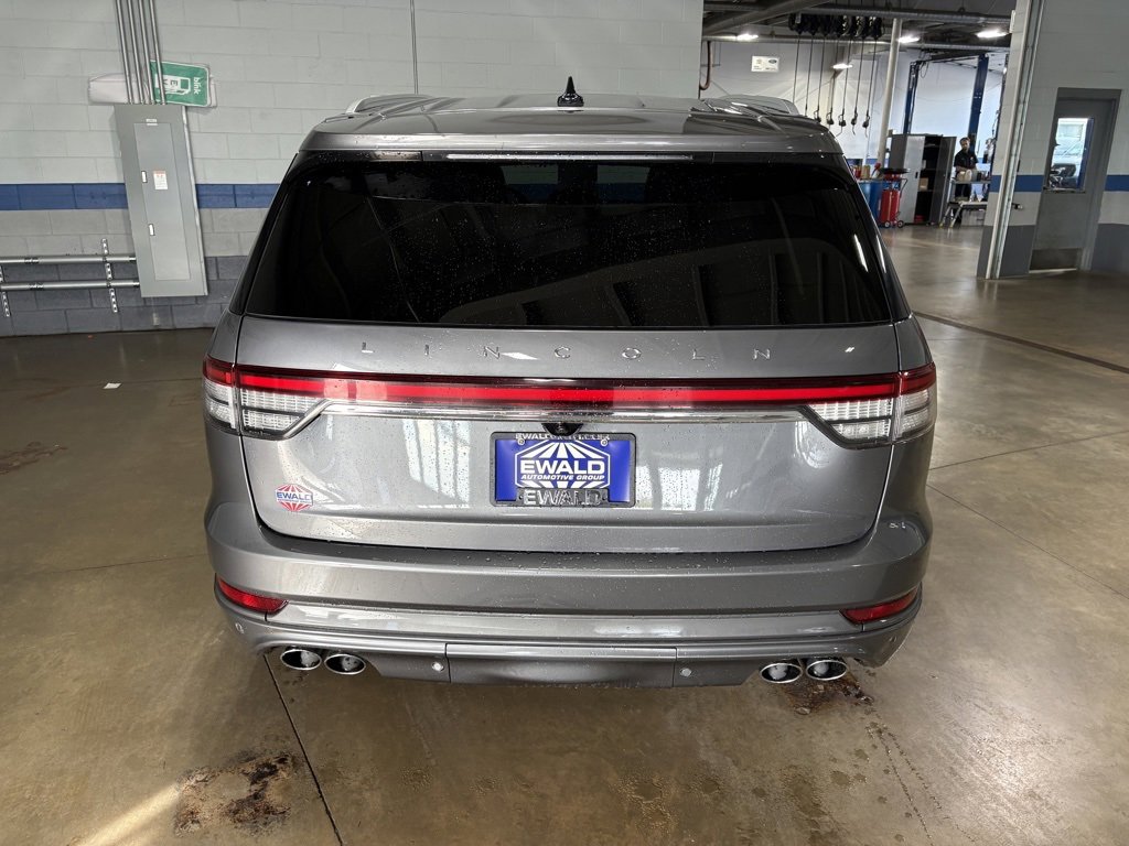 Used 2021 Lincoln Aviator Reserve image 5