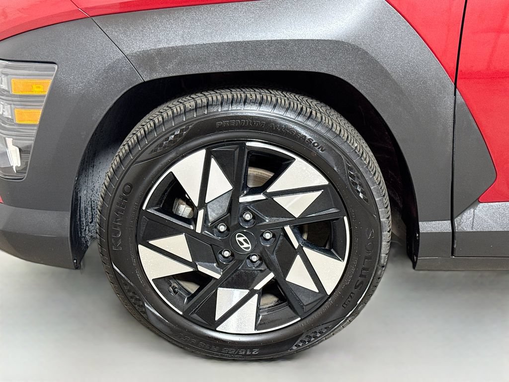 Used 2025 Hyundai Kona SEL FWD image 27