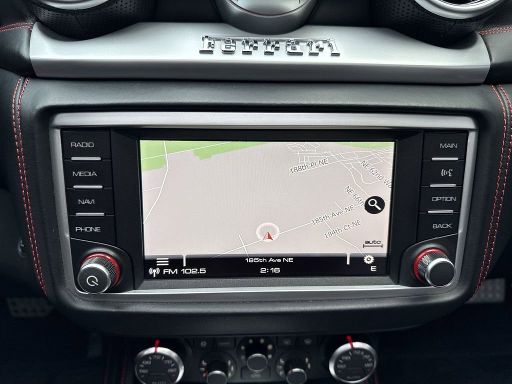 Used 2015 Ferrari California T image 18